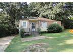 $795 / 3br - Huge 3 BR Home with 2 Large Bonus Rooms (Frayser) 3br bedroom