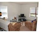 $500 / 1br - Large 1 br in Historic Park Apts September 1 (123 N 4th) (map) 1br