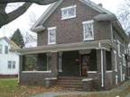 $1100 / 5br - Large 5-6 Bedroom Home 2 Car Garage (224 N Day St) (map) 5br
