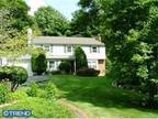 Colonial in Super Movein Condition
