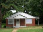 Fully Loaded with All Appliances! Clean Enviroment with a Large Entertaining