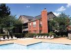 $638 / 2br - Large, Charming, 2 BR 2 BA in Columbia (Columbia) 2br bedroom