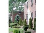 Boulevard Apartments : 2 bd 1 ba -