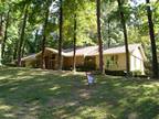 $2350 / 4br - Spacious Home in Texarkana (Texarkana, TX) 4br bedroom