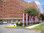 $715 / 2br - SPACIOUS UNITS WITH BEAUTIFUL HARDWOOD FLOOR!