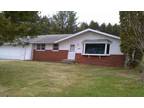 $875 / 3br - Northwest edge of Steves Point, lots of privacy (Stevens Point) 3br