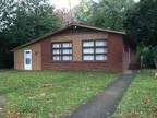 $1150 / 3br - 1600ft² - Brick Rancher large lot (Newport News) 3br bedroom