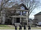 $650 / 3br - Large 3 Bedroom Apartment - BRAND NEW REHAB! Must see!