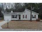 $825 / 3br - 1100ft² - 3 bed 1.5 bath for rent! Single car garage (2283 Hackney
