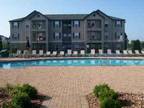 $289 / 1br - Summer spots available!!! (The Enclave in BG) (map) 1br bedroom