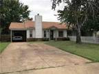 $850 / 2br - ft² - Beautiful townhome in the bartlett area w/ appliances