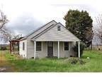 5-acre Vintage home!