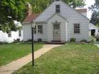 $825 / 3br - new kitchen & bath, hard wood floors, just remodeled...must see
