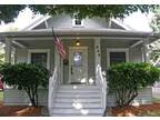 $950 / 3br - 1166ft² - ***Vintage Craftsman Home*** (Central) (map) 3br bedroom