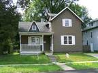 $495 / 2br - Lower rent! 2 BATHS, DINNING ROOM, 1ST FLOOR LAUNDRY