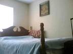 $35 / 1br - DAILY or $175/wk (Market St ) (map) 1br bedroom