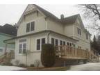$1200 / 3br - Updated! 3 bed, 1 bath upper duplex on Lester River (5921 London