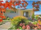 Property for sale in Mercer Island, WA for