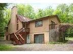 $1500 / 6br - ~ SPACIOUS LAKE HOUSE ~ TWO FLOORS ~ 6 BR ~ IDEAL FOR A LARGE