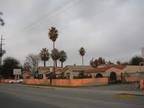 $650 / 2br - Two bedroom, 1 bath mobile home with yard (Bakersfield) (map) 2br