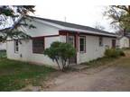$695 / 3br - ft² - 3 bedroom on one level (1116 6th Ave NE) 3br bedroom
