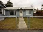 $760 / 1br - Private Setting Duplex/Fresh paint/Electric Included!