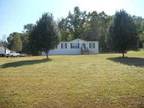 $650 / 3br - 3 Bedroom Home in Claremont (3604 Ole Country Lane) (map) 3br