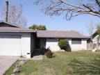 $995 / 3br - 1060ft² - 525 S. FOREST- 3 BEDROOM 2 BATHROOM!!