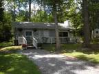 $975 / 2br - SFH w/ FP+WD in gated Community. Slow Credit Ok.