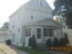 $685 / 4br - 1415ft² - 2267 11TH ST SW (Kenmore ) (map) 4br bedroom