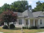 $1200 / 3br - Renovated, Beautiful Cooper-Young Bungalow (New York & Oliver)
