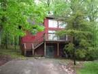 $800 / 5br - Watch the Deer from your deck! (Massanutten) 5br bedroom