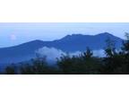 $3500 / 2br - ft² - Luxury condo- blowing rock-downtown-Gorge View!