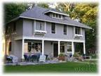 $1700 / 4br - 2200ft² - September Beachfront Cottage 4 bdrm 2 1/2 bath