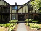 25 Canterbury Ct #25 Brookfield, CT 06804