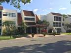 100 Lakeview Dr 206, Weston, FL