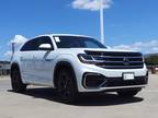 2022 Volkswagen Atlas Cross Sport 2.0T SEL R-Line