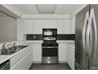 402 Hancock Ct, Edgewater, NJ 07020