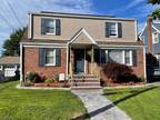63 Richmond St, Lodi, NJ 07644