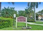 421 Lakeview Dr #102, Weston, FL 33326