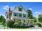 85 Orchard St #2, Oyster Bay, NY 11771