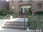 12 Welwyn Rd #3L, Great Neck, NY 11021