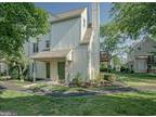 353 Woodlake Dr, Marlton, NJ 08053