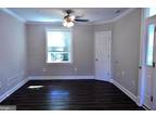 117 E Maple Ave #REAR APARTMENT, Langhorne, PA 19047