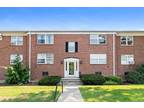 30 Arnold Way #30-2, West Hartford, CT 06119