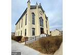 177 Chestnut St #APT 1, Spring City, PA 19475