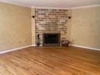 27 Crows Nest Ln #3F, Danbury, CT 06810