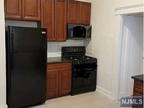 14 Hilliard Ave #1, Edgewater, NJ 07020