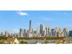 206 Shearwater Ct W #73, Jersey City, NJ 07305