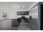43 W 32nd St #206, Bayonne, NJ 07002